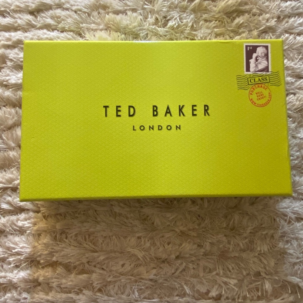 💥SOLD💥Ted Baker Wallet With Box 🌸 Great Condition - Picture 6 of 11
